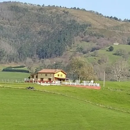 La * Santiurde de Toranzo